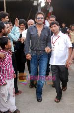 Sunil Shetty at Ram Kadam_s dahi handi in Thane, Mumbai on 2nd Sept 2010 (3).JPG